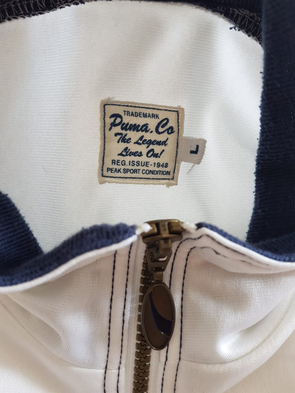 Puma Tracksuit - Size L - photo 2