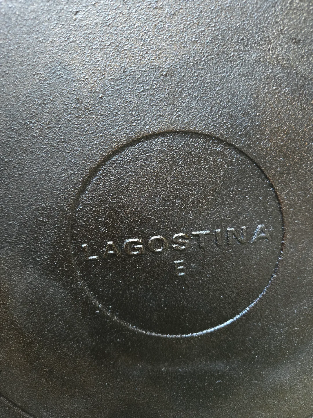 Lagostina Cast Iron Skillet image indicator(2)