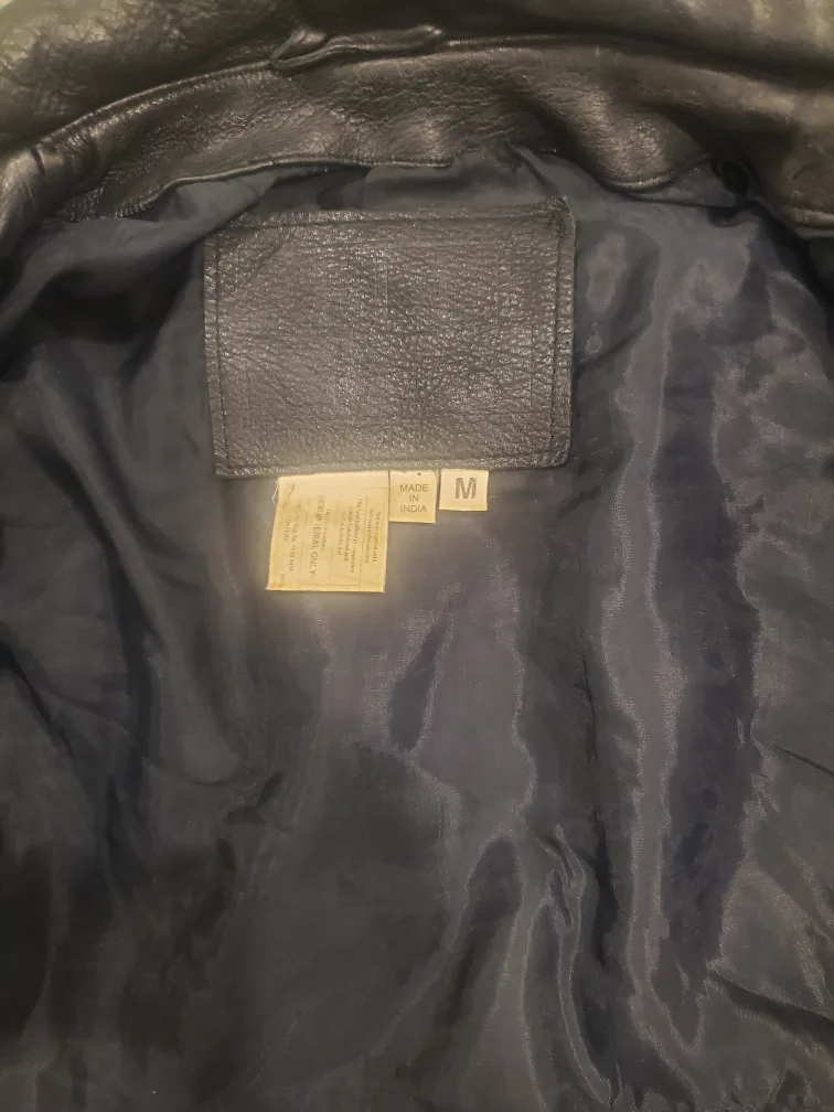 Black Leather Biker Jacket - Size M image indicator(4)