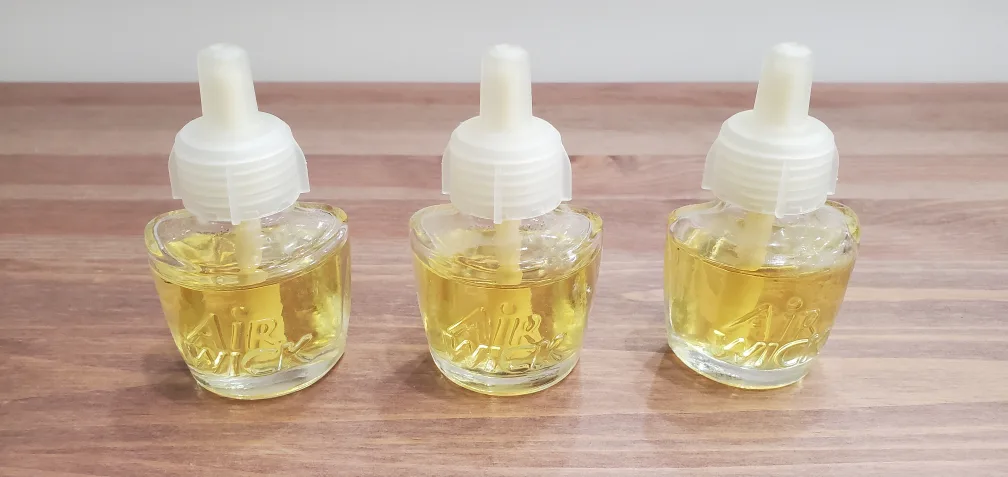 Air Wick Scented Oil Refills + Warmer image indicator(3)