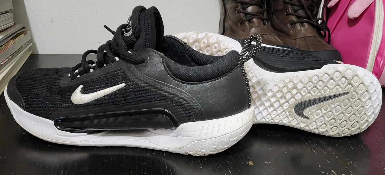 Nike Shoes thumbnail