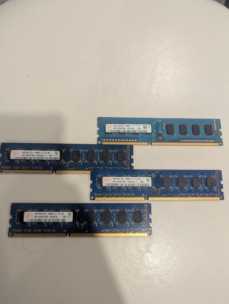 Hynix 2GB PC3 RAM Sticks - Set of 4