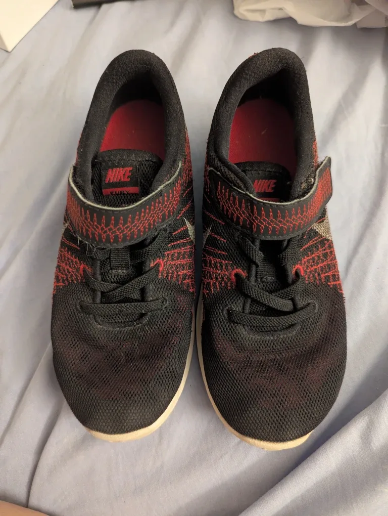 Nike Flex Runner Kids Shoes - Size 13C image indicator(2)