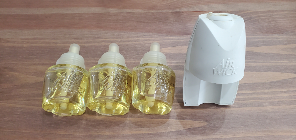 Air Wick Scented Oil Refills + Warmer