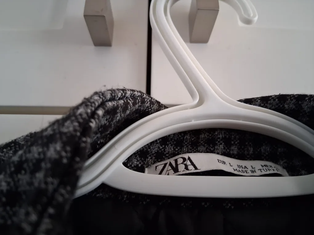 Zara Houndstooth Coat - Size L image indicator(3)