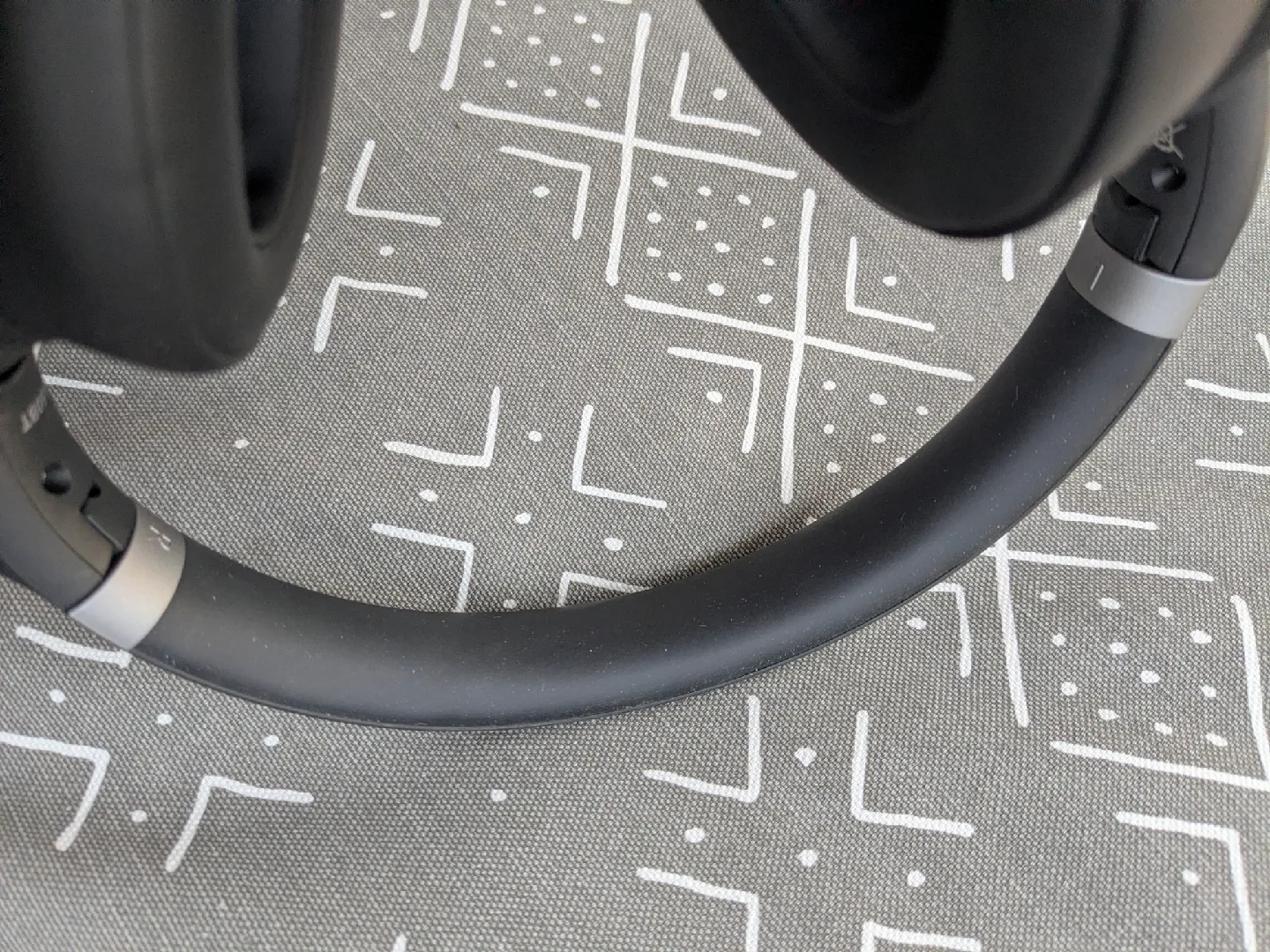 Sennheiser HD450BT ANC Bluetooth headphones image indicator(3)