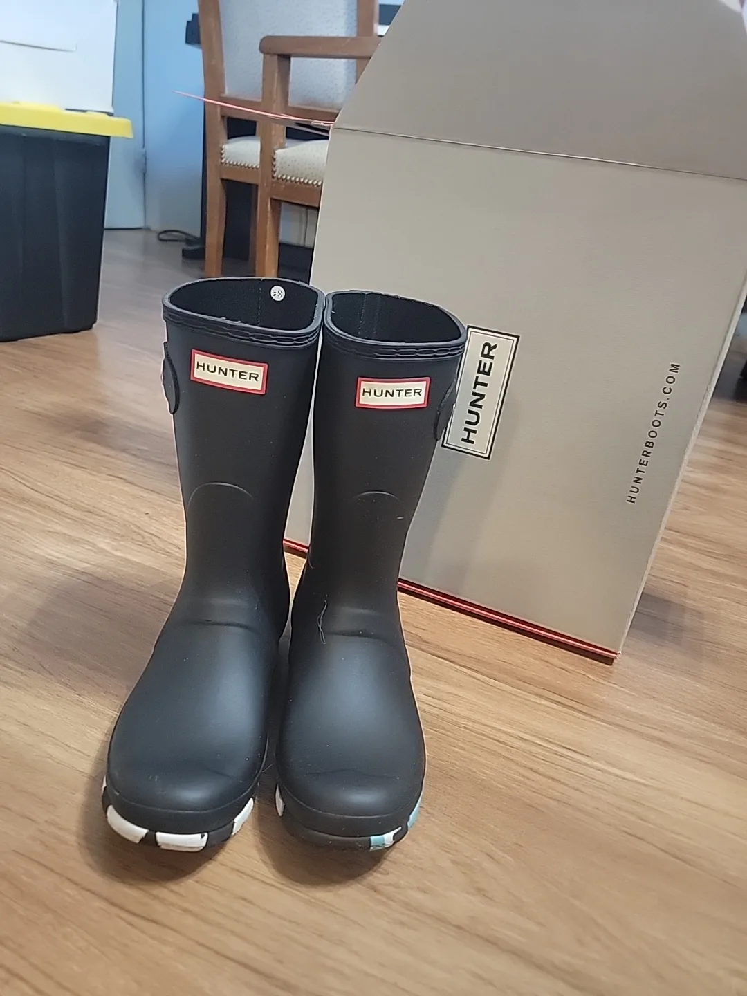 Hunter Women's Rain Boots - Size 8 - Black - New in Box thumbnail