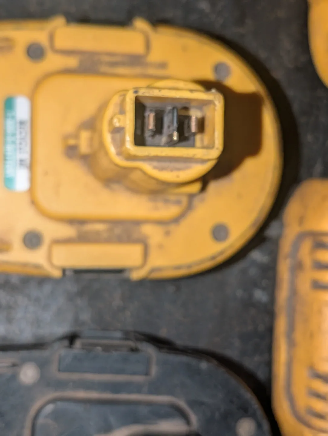 DeWalt Power Tool Set image indicator(4)