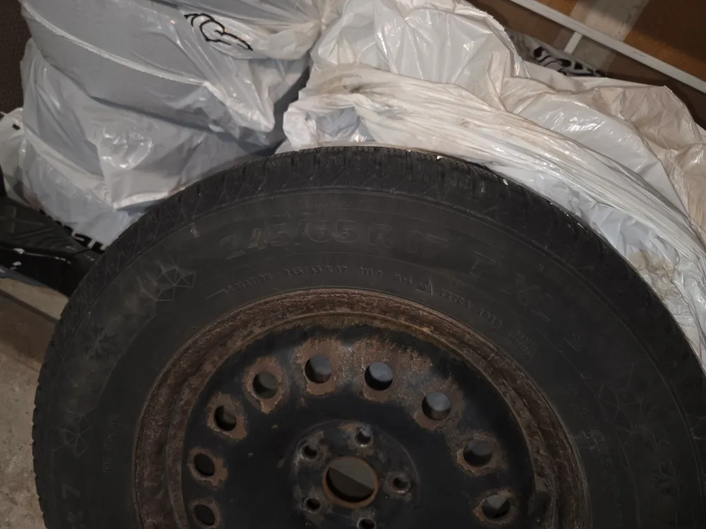 Viking Contact Winter Tire 245/65R17 image indicator(4)