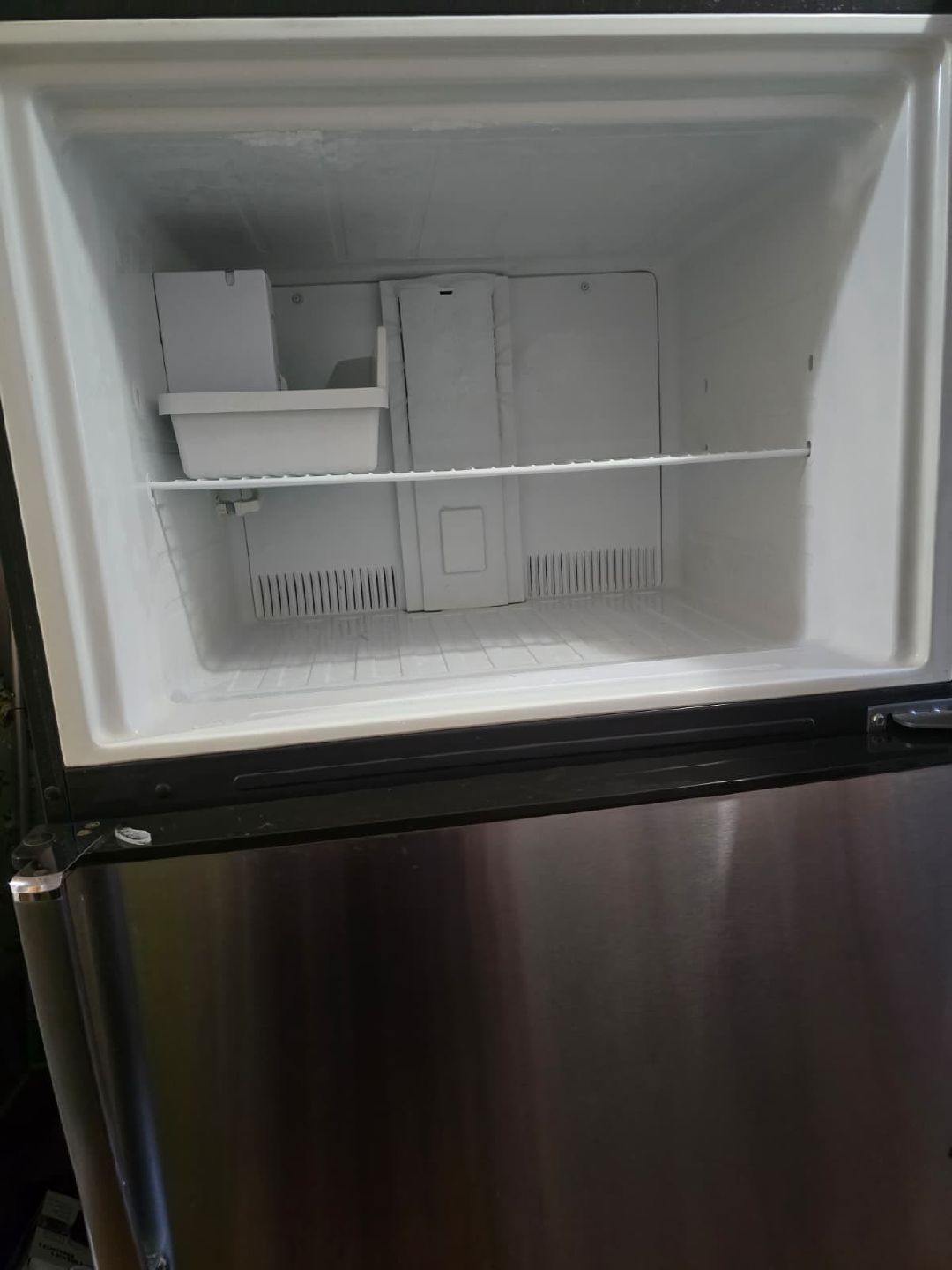 GE Stainless Steel Refrigerator - photo 4