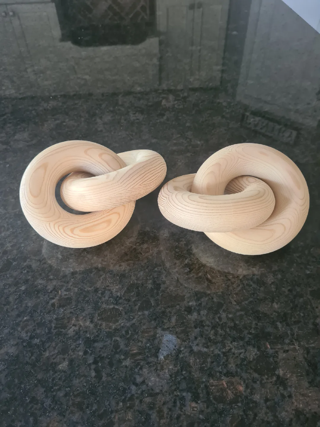 Wooden Chain Link Decor image indicator(2)