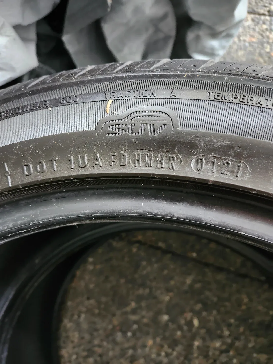 Nexen P255/45R20 Tires - Set of 2 image indicator(3)