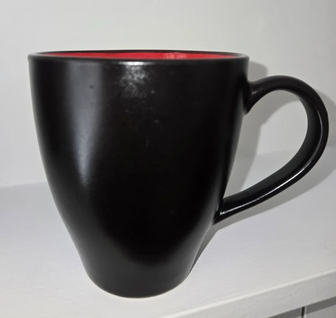 Black & Red Ceramic Mug image indicator(4)