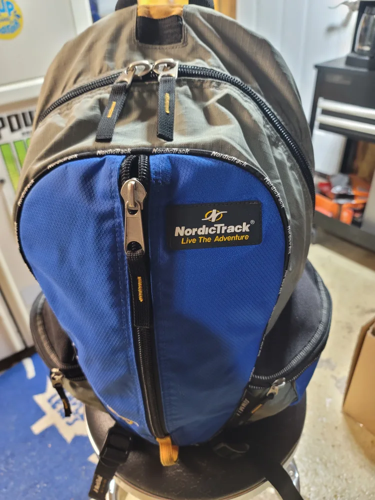 NordicTrack Backpack - Blue & Grey image indicator(2)