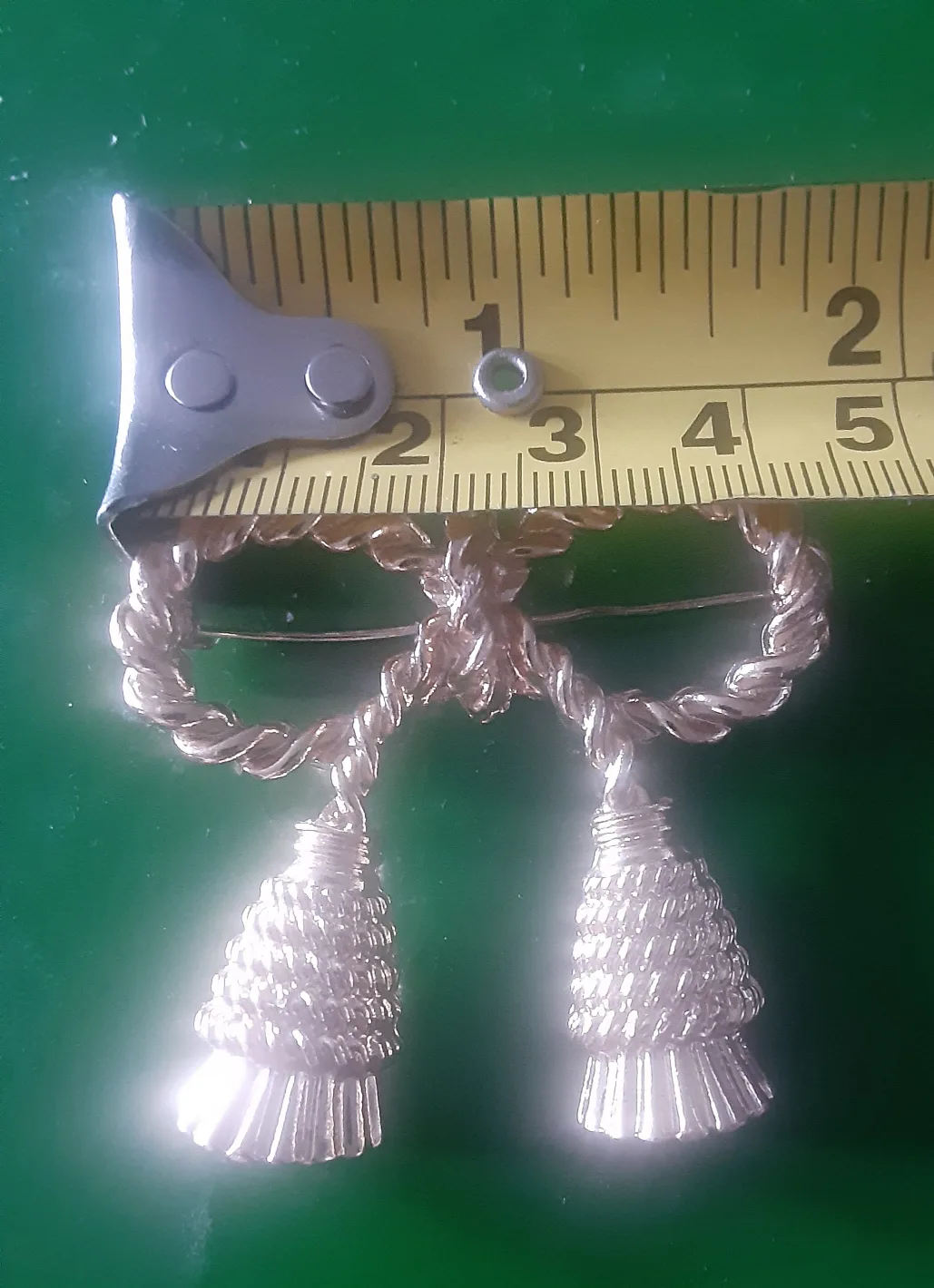 Gold Bow Tassel Brooch image indicator(5)