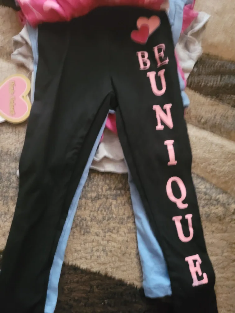 New 2T Pink Velvet 6-Piece Set, Mauve/Dusty Blue image indicator(7)