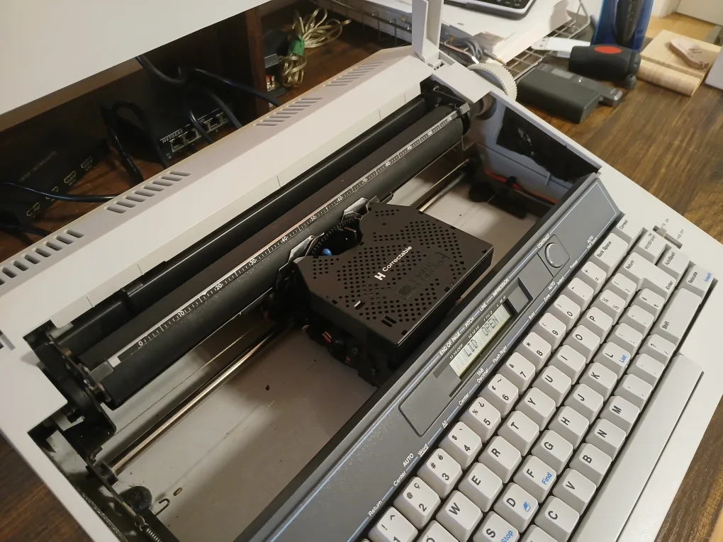 1986 Smith Corona XD 6500 Electric Type Writer - WORKS! image indicator(3)