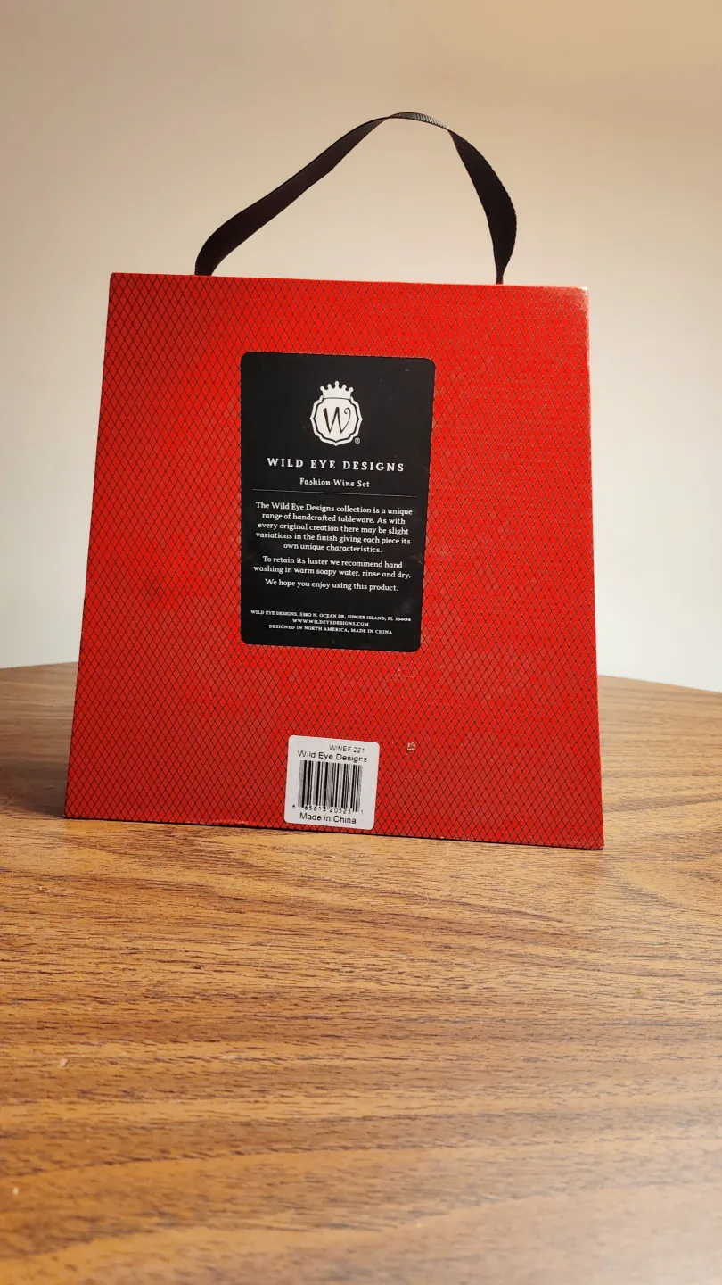 Wild Eye Designs Fashion Wine Set - New in Box! image indicator(4)