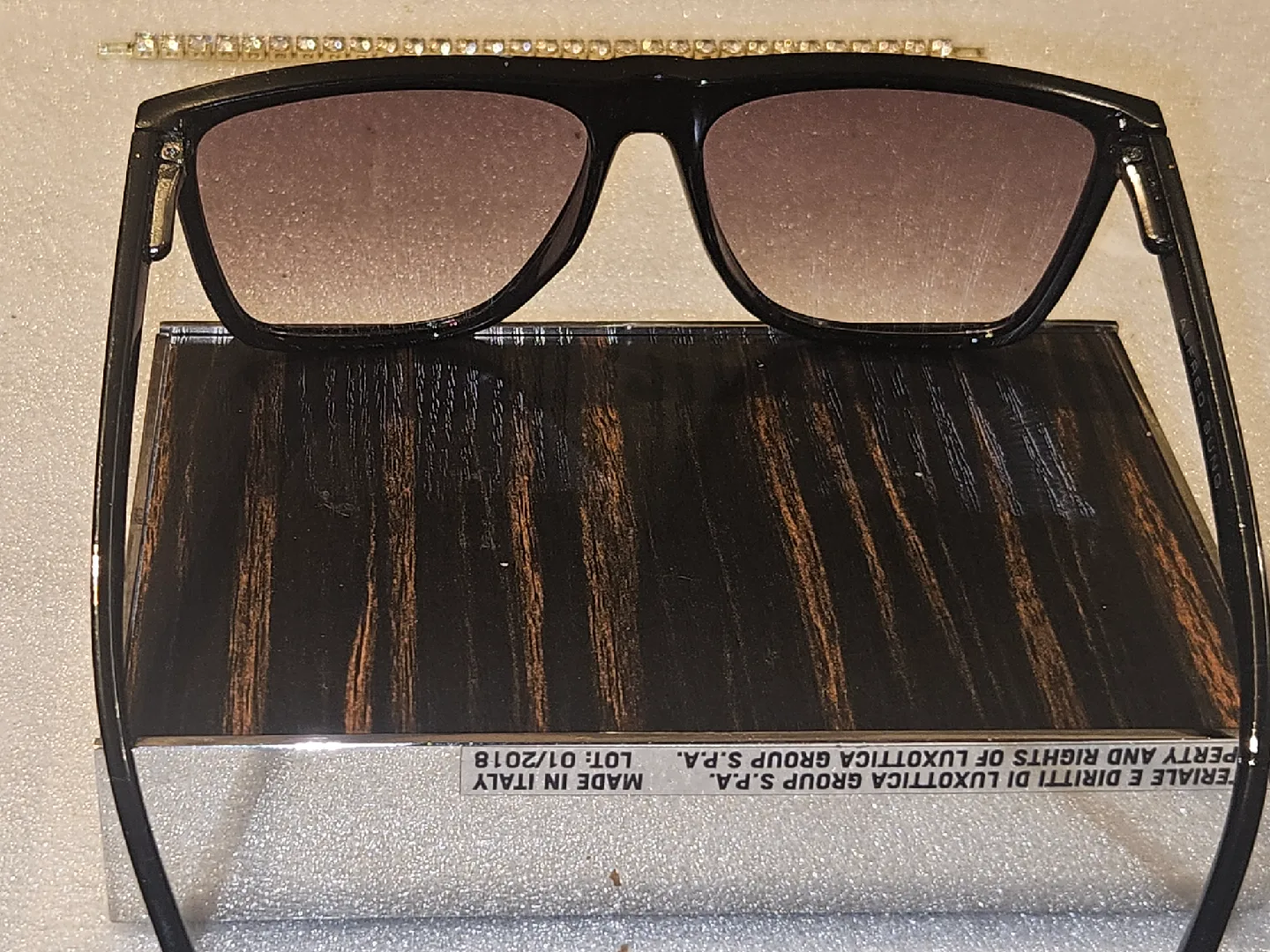 Alfred Sung Black Sunglasses image indicator(8)