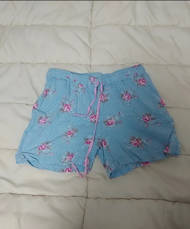 Green Gate x Uniqlo Floral Shorts - Size M thumbnail