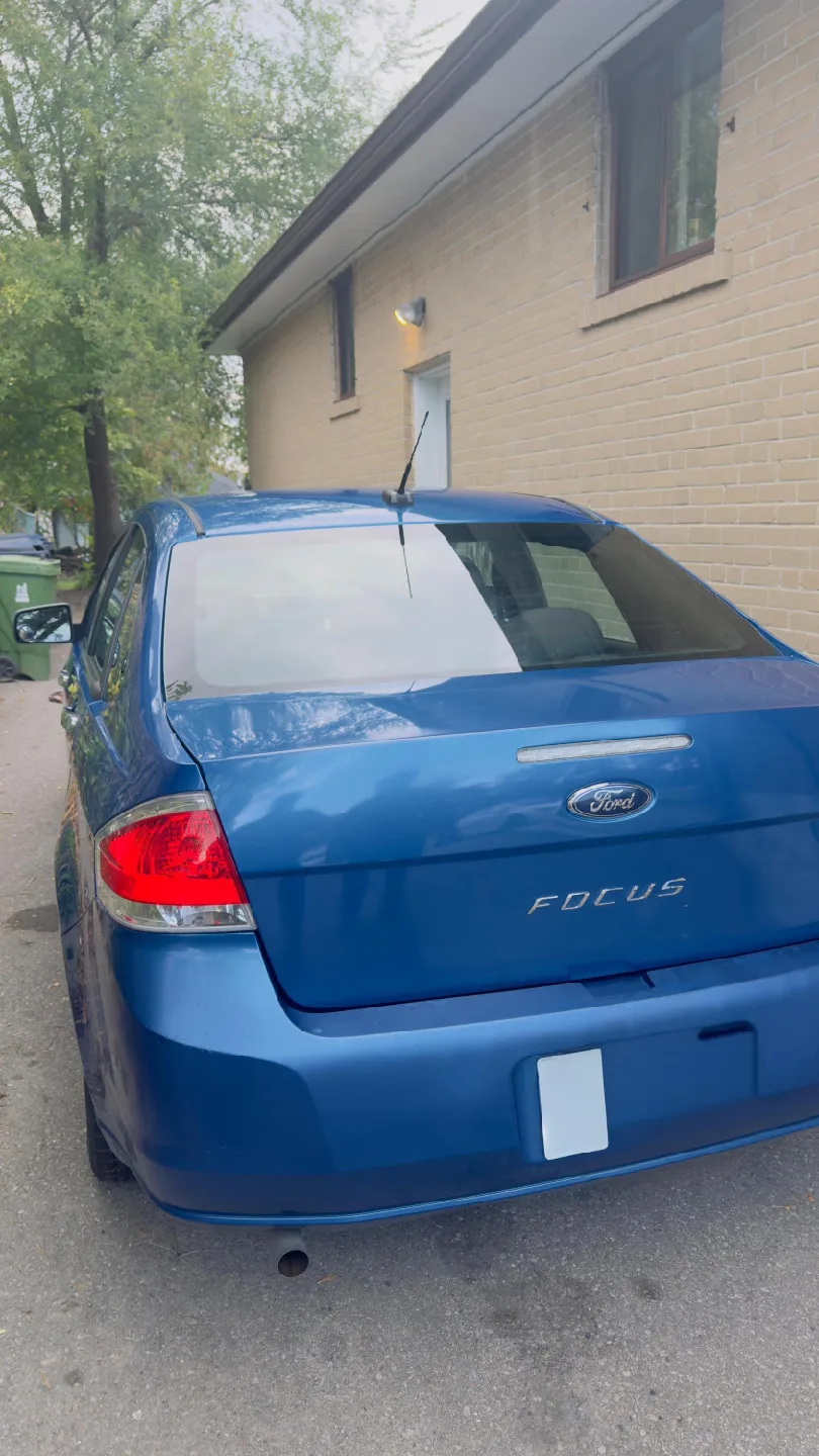 🚗 Ford Focus SE – Excellent Condition! image indicator(4)