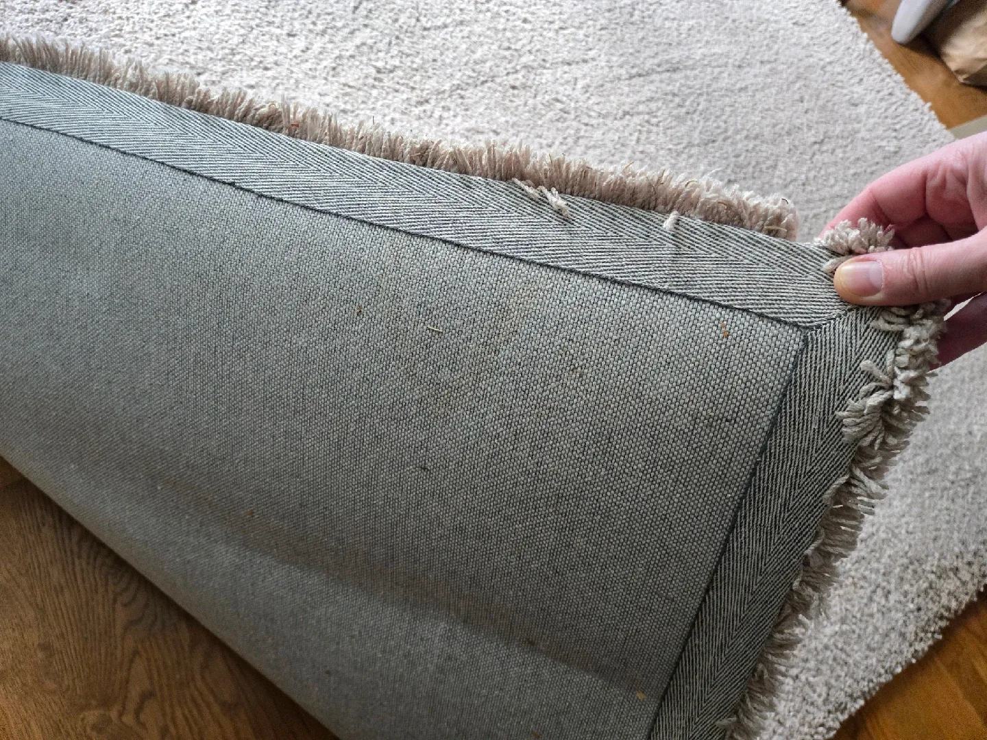 Large Beige Shag Rug image indicator(3)