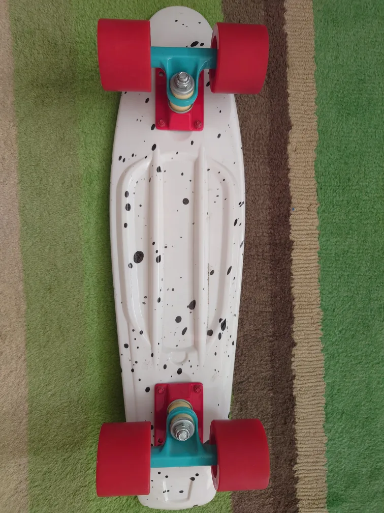 Hype Cruiser Skateboard - White/Red image indicator(3)