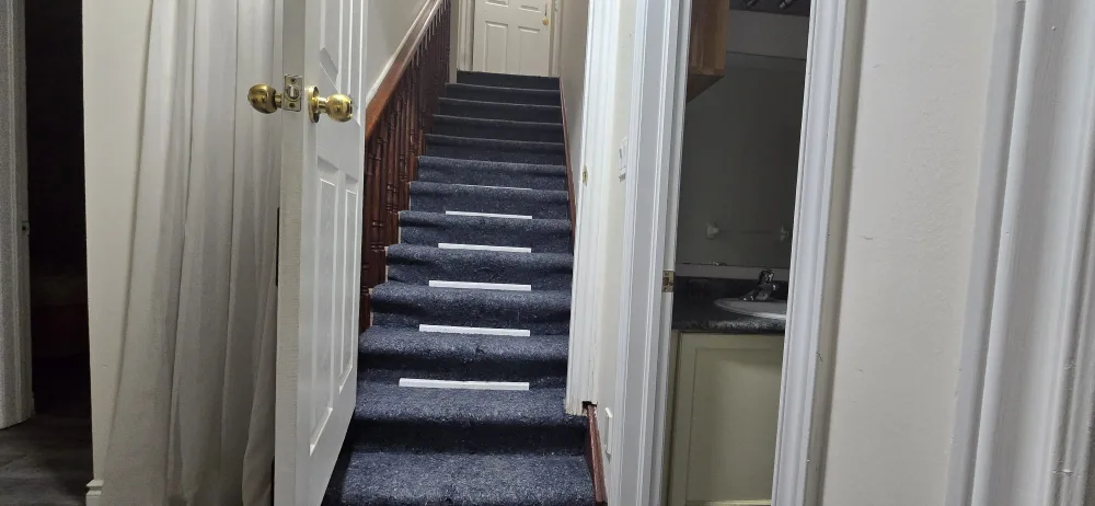 Basement for rent image indicator(8)