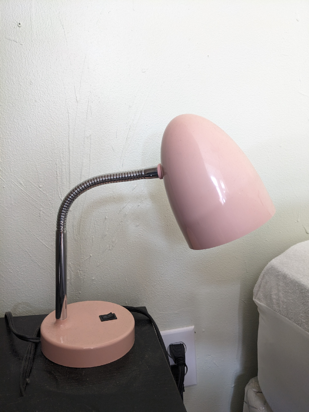 Pink Gooseneck Desk Lamp - photo 2