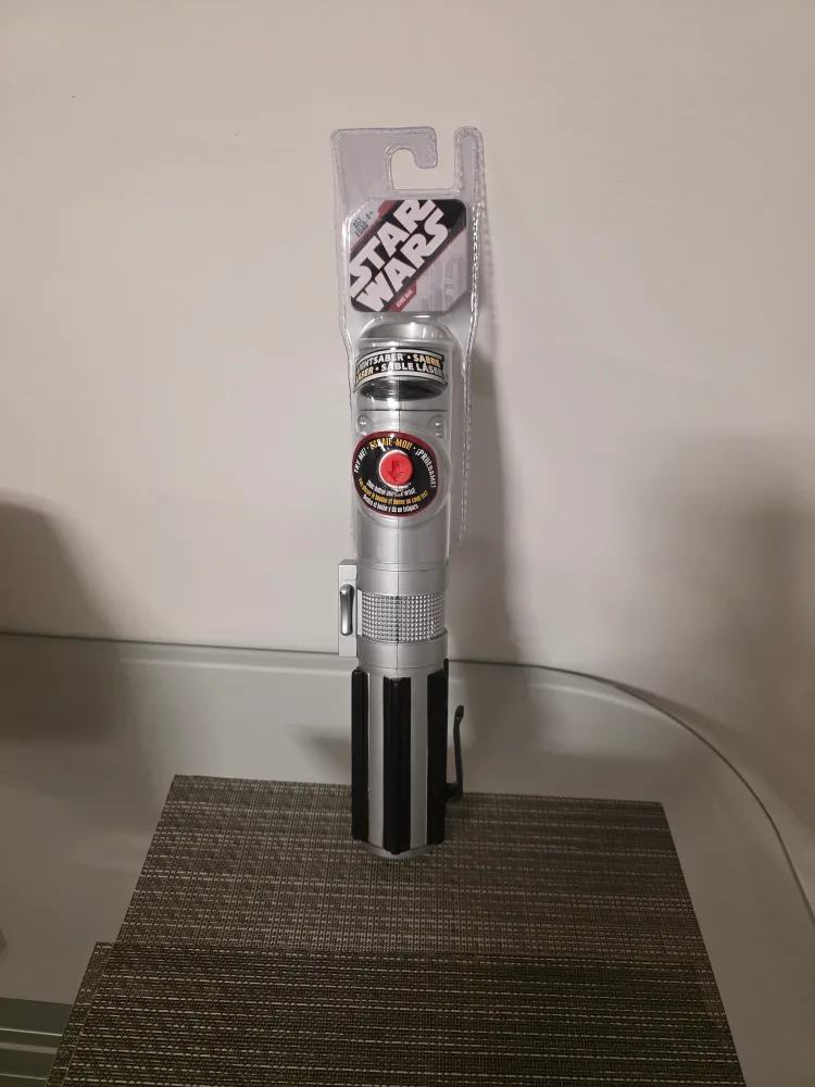 Star Wars Lightsaber Toy image indicator(3)