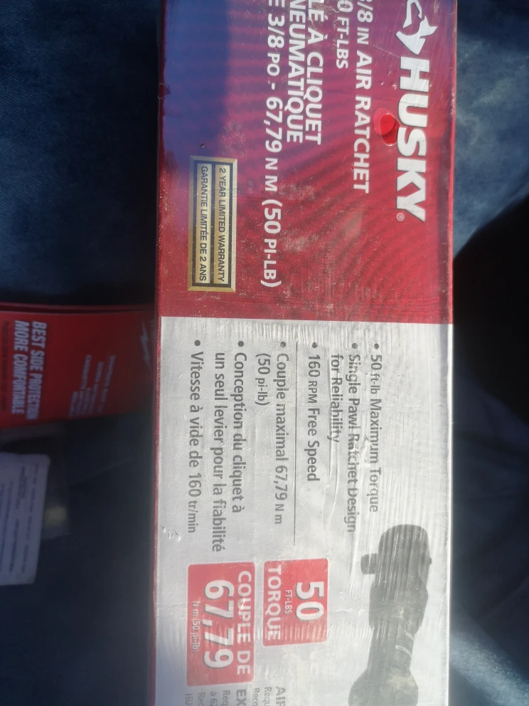 Husky 3/8 in Air Ratchet - New in Box