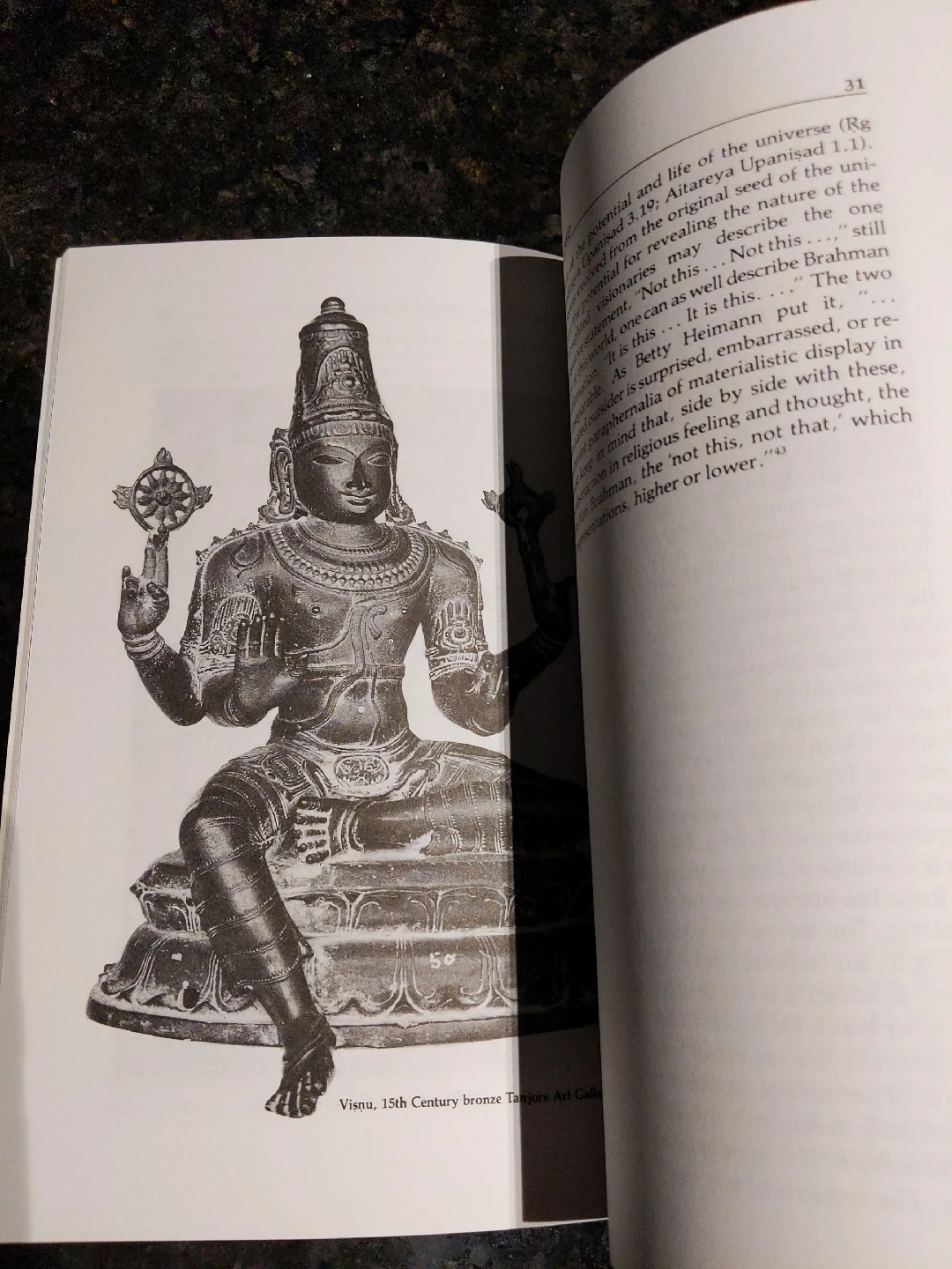 Darśan: Seeing the Divine Image in India by Diana L. Eck - photo 4