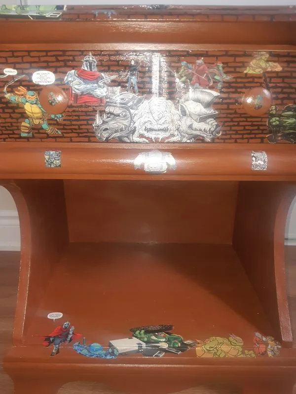 Teenage Mutant Ninja Turtles Side Table image indicator(2)