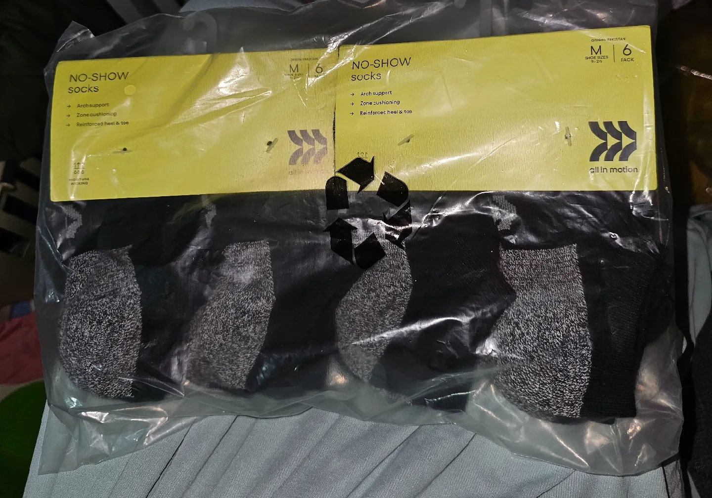 🥕All in Motion No-Show Socks - 6 Pack, Size M 9-21/2 kids🥕 image indicator(2)