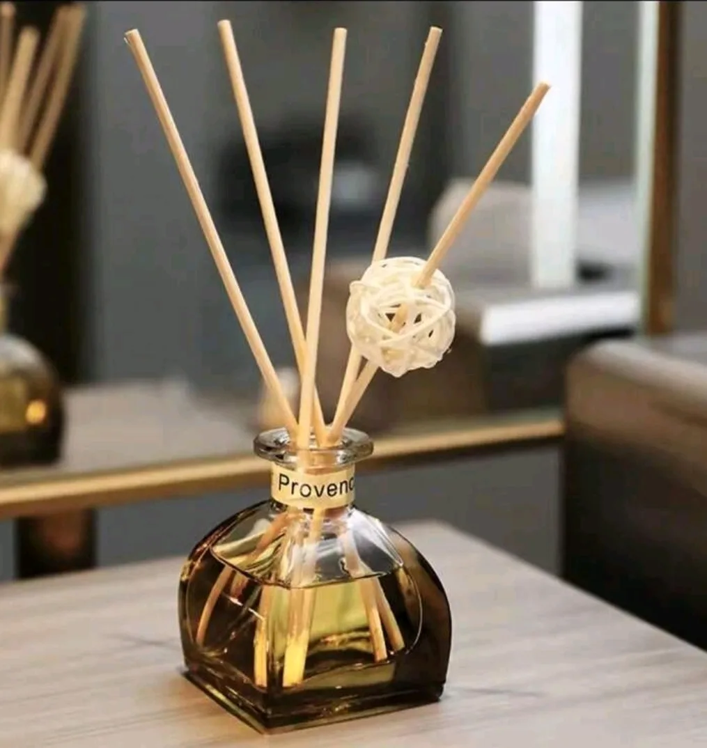 Provence Diffuser with reeds thumbnail