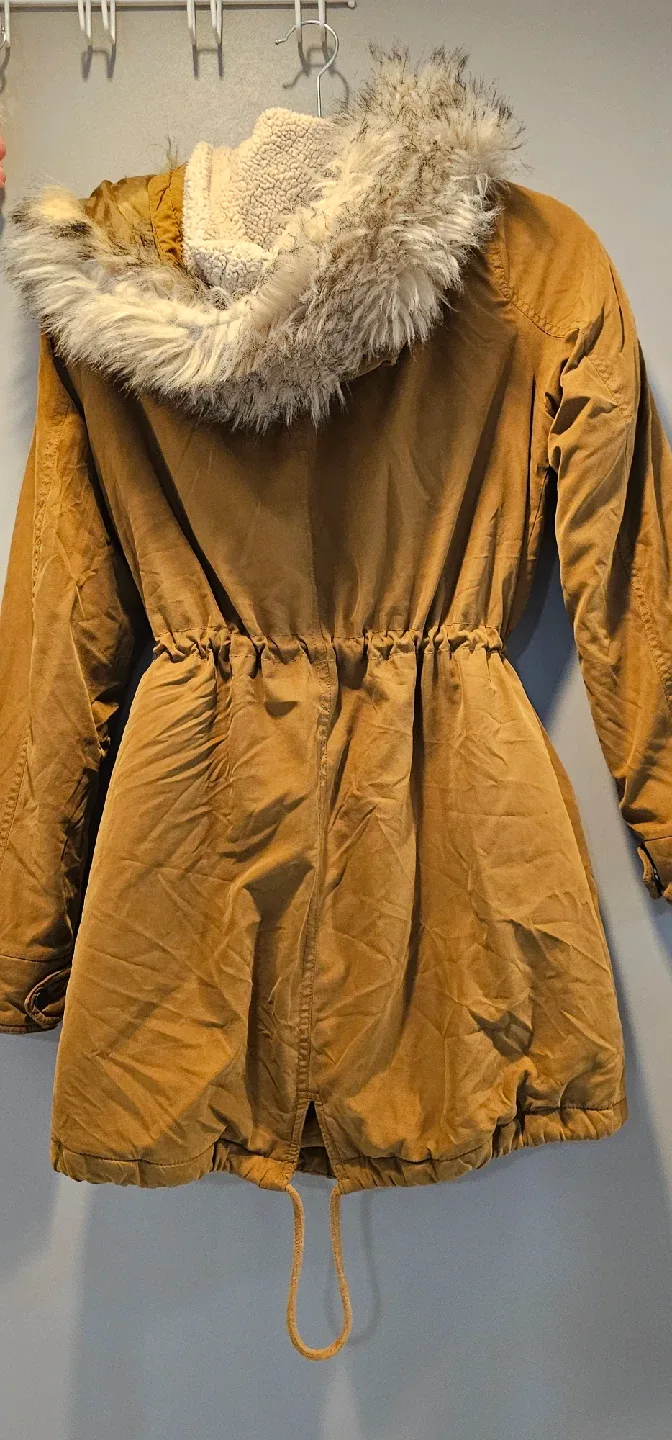 ONLY Winter Parka - Size M image indicator(3)