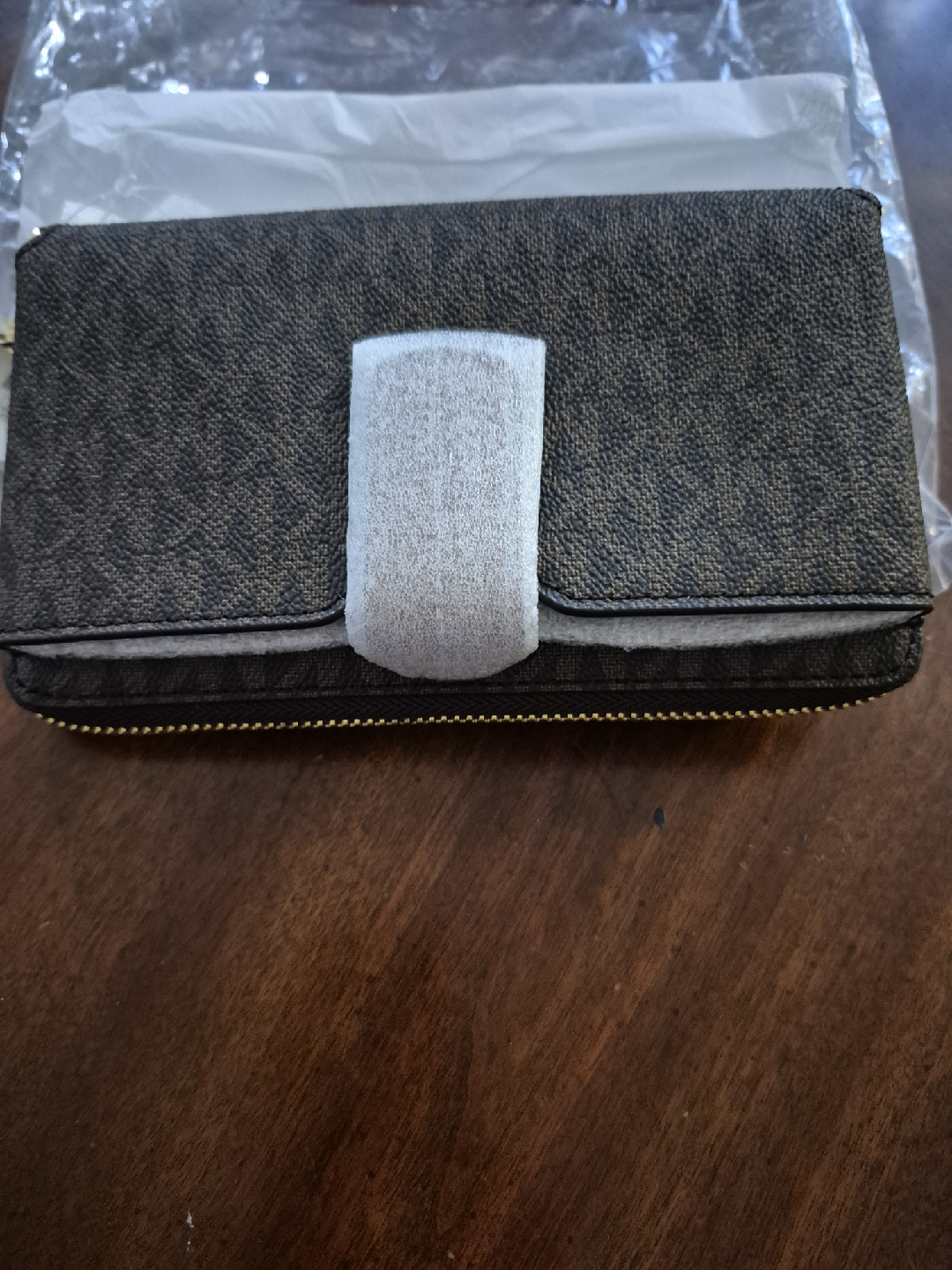 Michael Kors Jet Set Travel Wallet - Brown