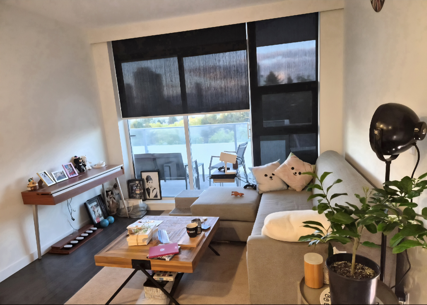 short term 1bed room rental - photo 2