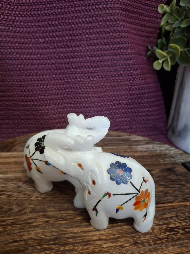 Pair of White Marble Elephant Figurines image indicator(3)