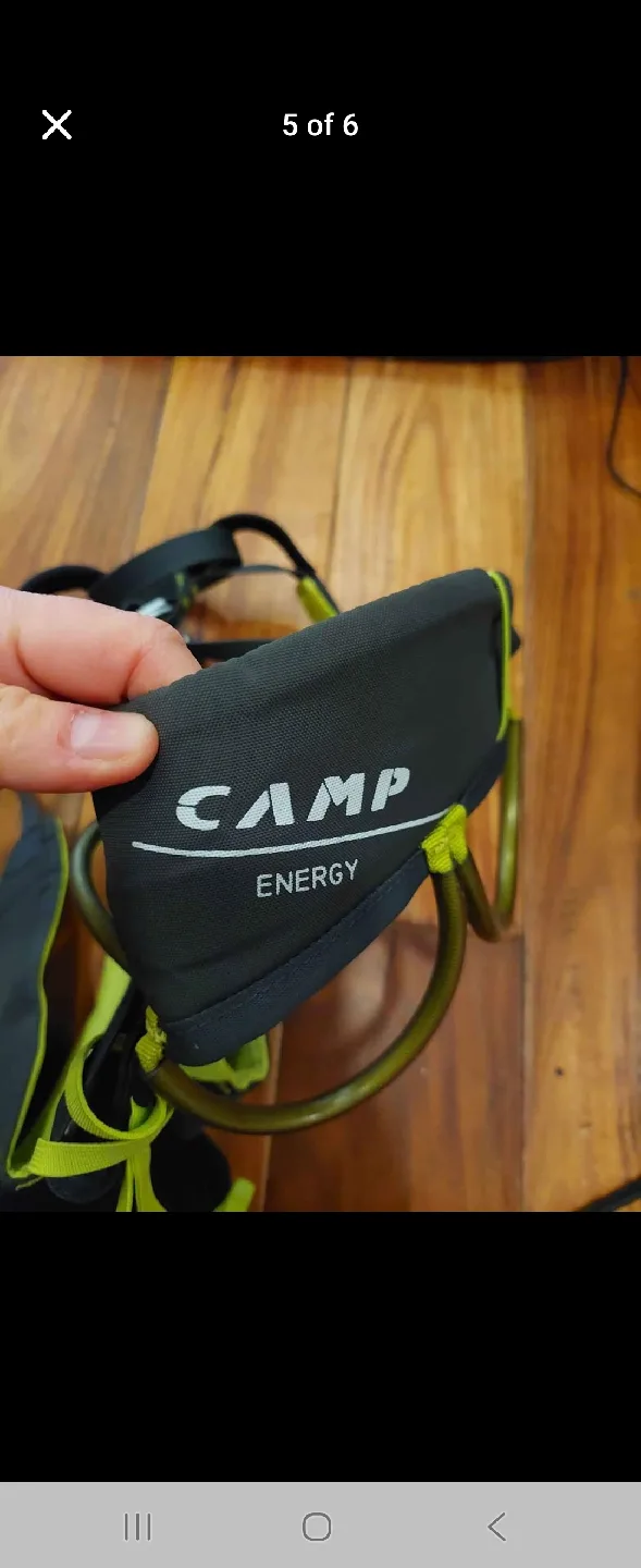 Climbing Shoes (Size 8.5, 10, 11)+ 2 harnesses size xs and xl image indicator(7)