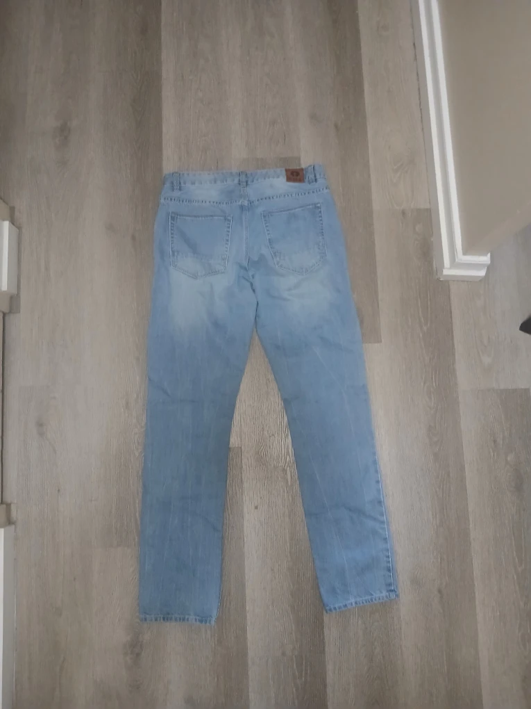 H&M Light Wash Denim Jeans - photo 2