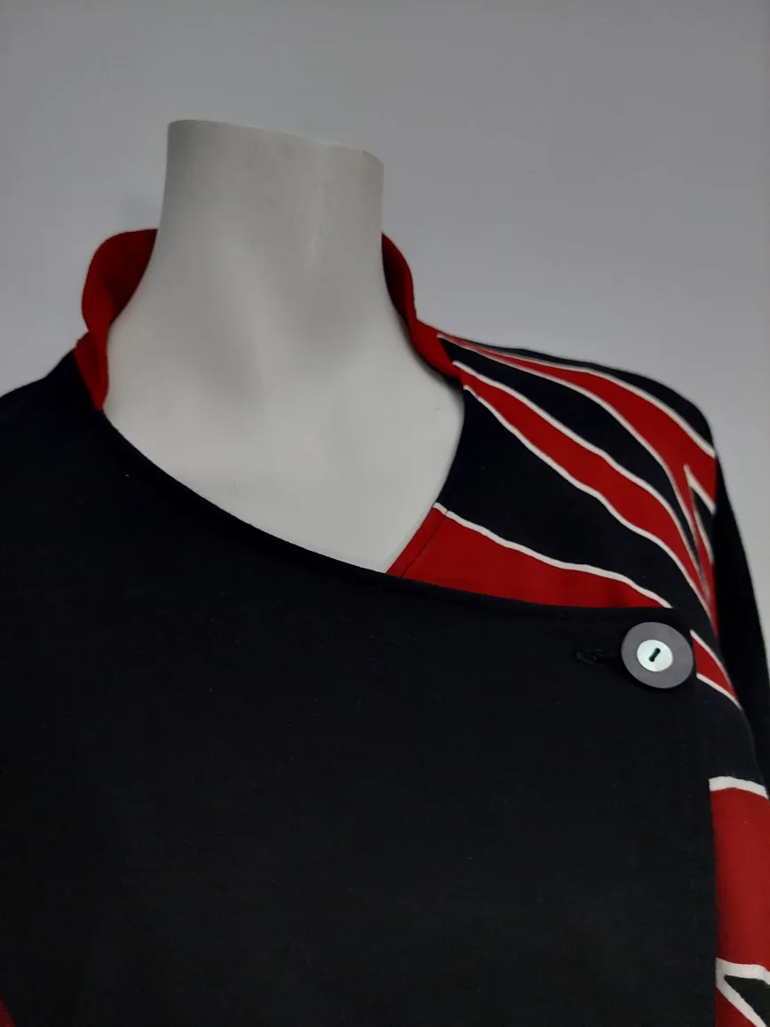 Naomi Design Jacket - Black & Red - Size XL image indicator(4)