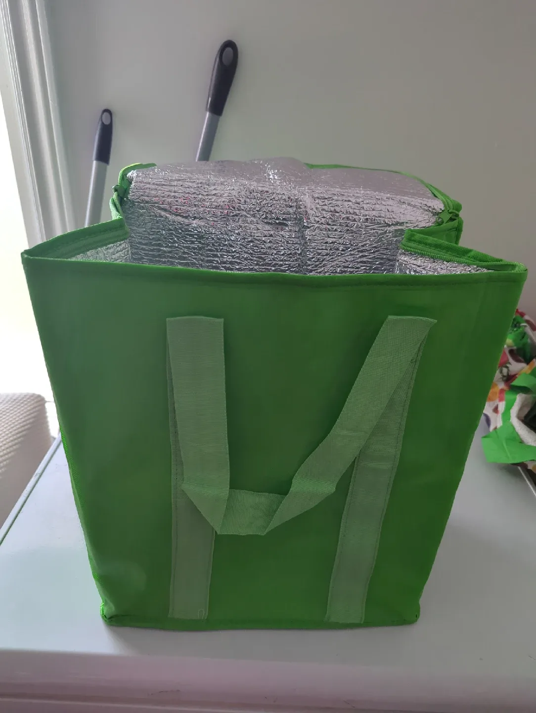 Insulated Delivery Bag image indicator(2)