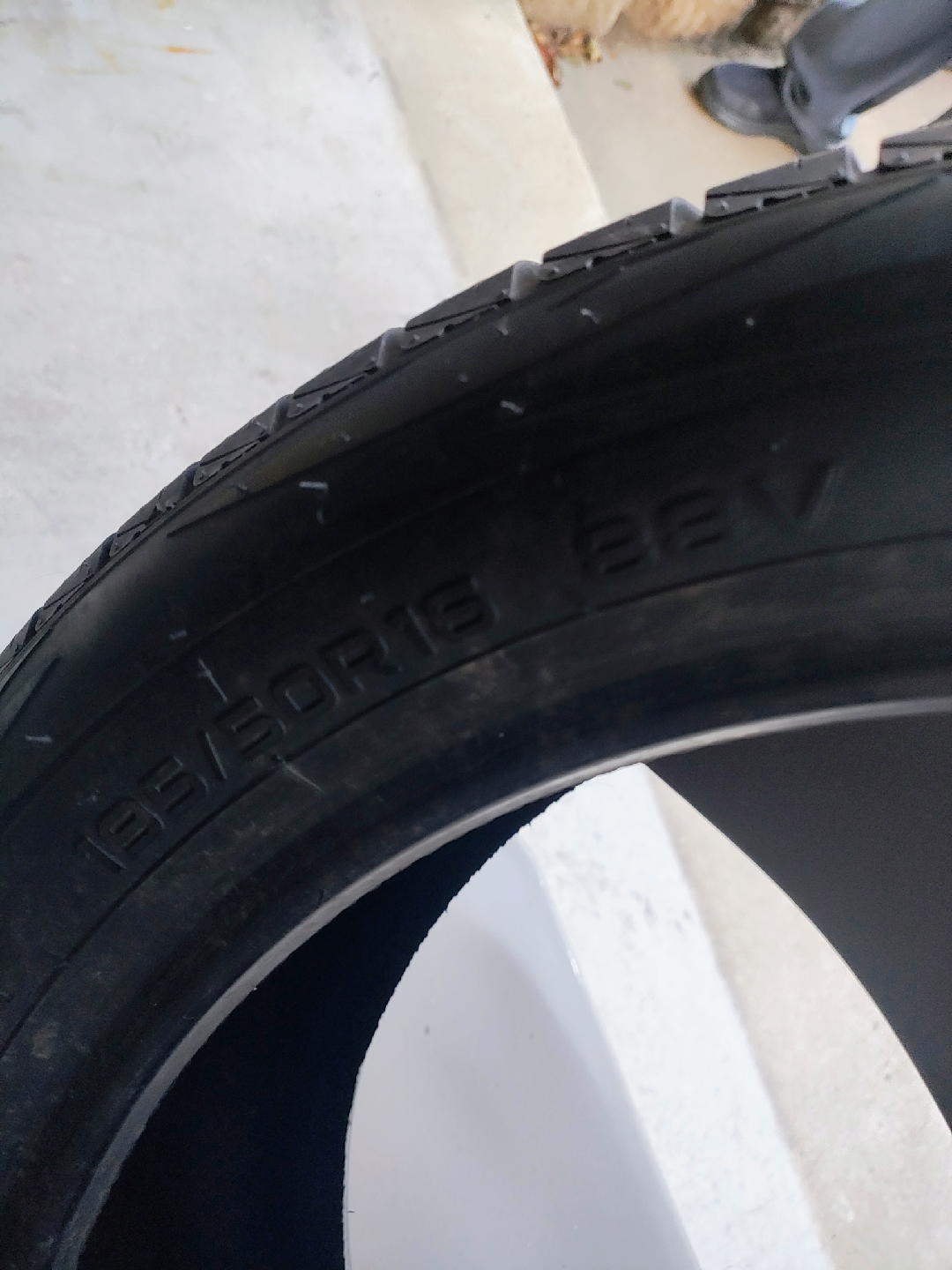 Cross Sport SP-9 195/50R16 Tire - photo 3