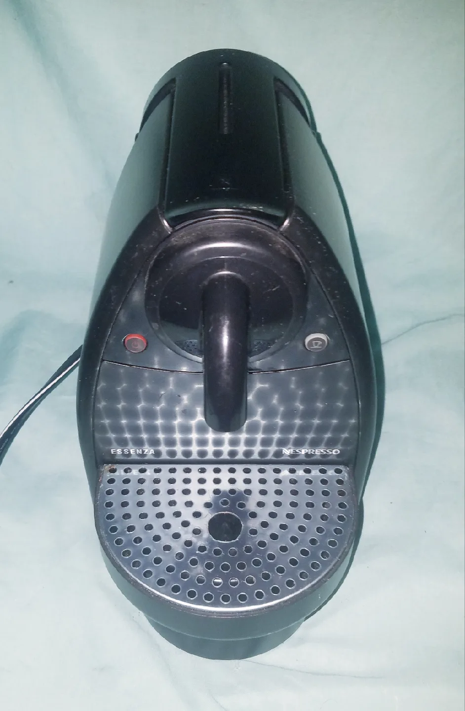 Nespresso Essenza Automatic Espresso Pod Coffee Maker thumbnail