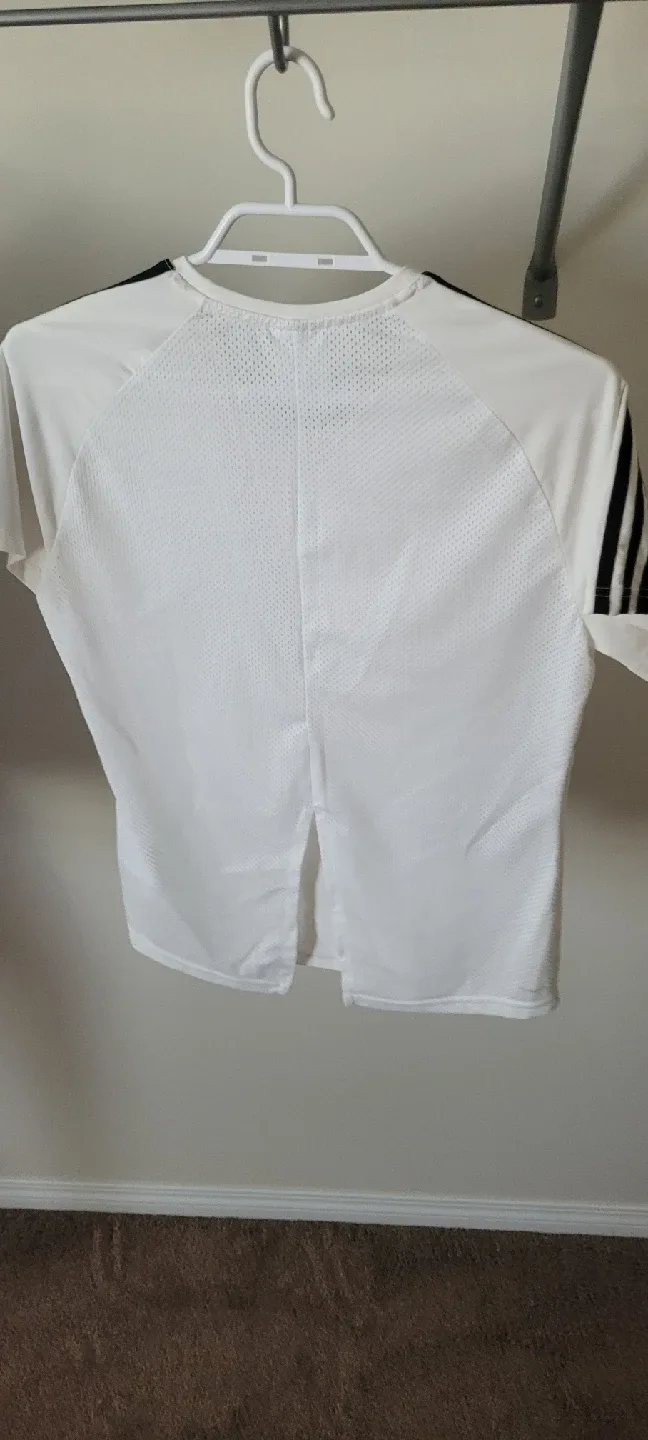Adidas White T-Shirt - size M image indicator(2)