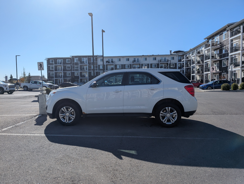 Chevy Equinox 2015 LS White AWD - photo 4