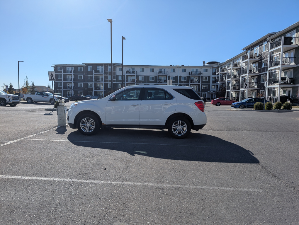 Chevy Equinox 2015 LS White AWD - photo 5