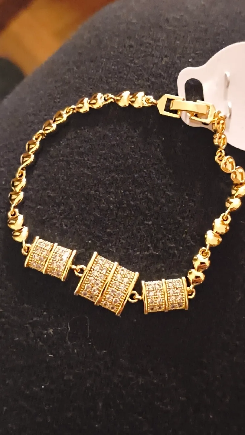 Gold-toned Bracelet image indicator(2)