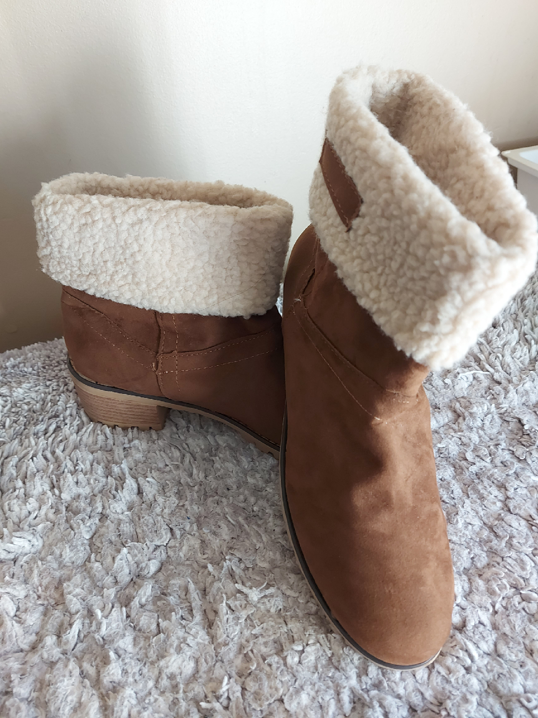 Brown Ankle Boots with Sherpa Lining - Size 43